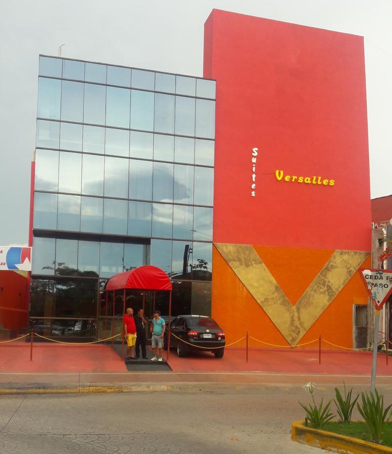 Hotel Versalles Suites Cancún Exterior foto