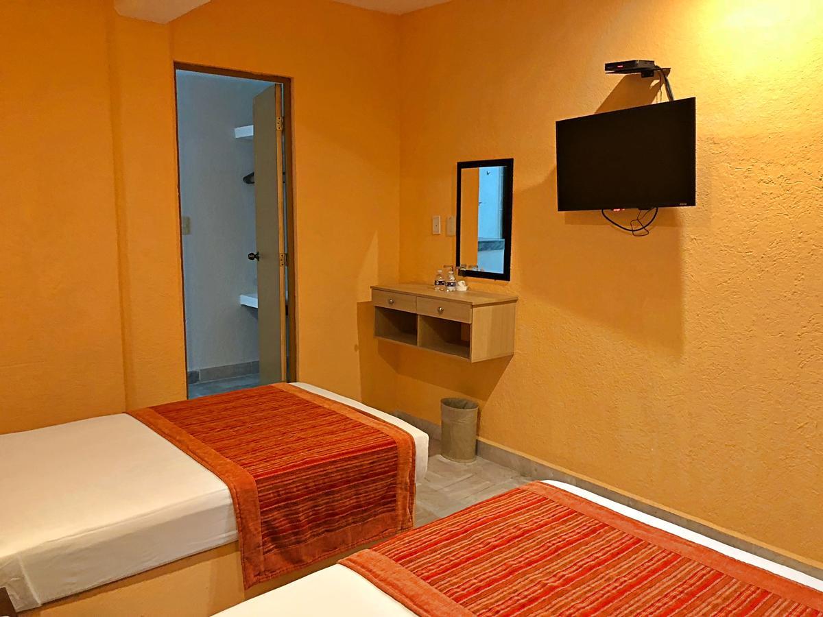 Hotel Versalles Suites Cancún Exterior foto