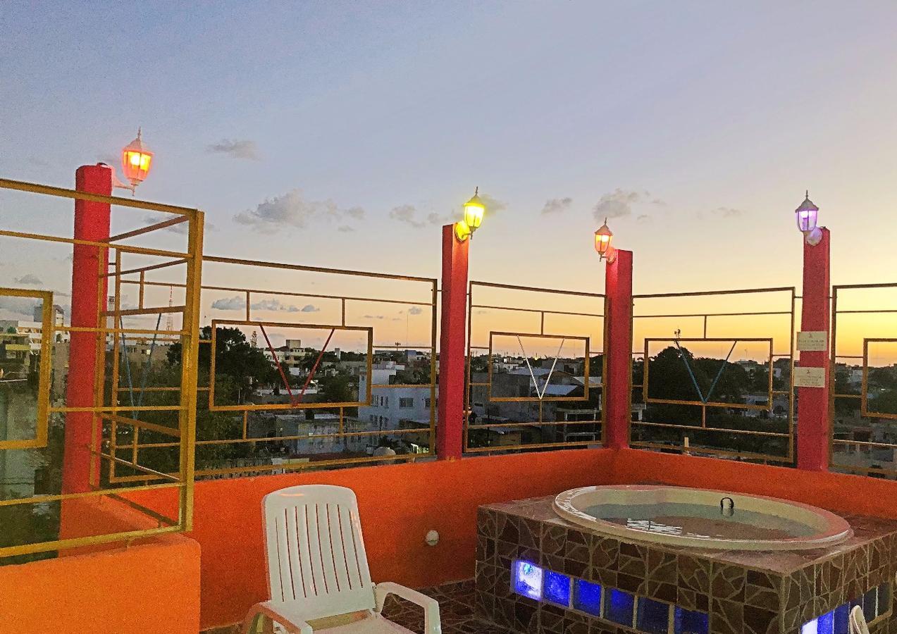 Hotel Versalles Suites Cancún Exterior foto